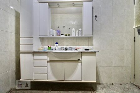 Casa para alugar com 220m², 3 quartos e 2 vagas Casa para alugar com 220m², 3 quartos e 2 vagasBanheiro 2