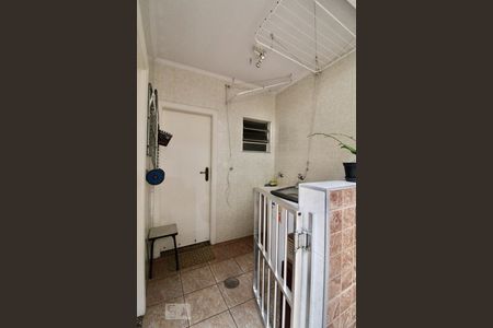 Casa para alugar com 220m², 3 quartos e 2 vagas Casa para alugar com 220m², 3 quartos e 2 vagasLavanderia