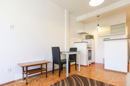 Sala de kitnet/studio para alugar com 1 quarto, 30m² em Vila Buarque, São Paulo