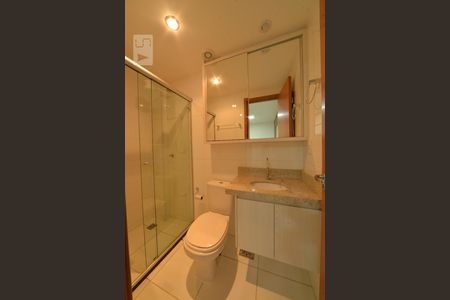 Banheiro de apartamento para alugar com 1 quarto, 28m² em Setor de Habitações Individuais Norte, Brasília