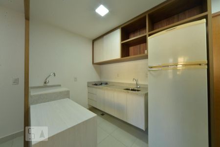 Cozinha de apartamento para alugar com 1 quarto, 28m² em Setor de Habitações Individuais Norte, Brasília