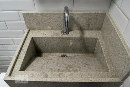 Detalhe do banheiro de kitnet/studio para alugar com 1 quarto, 31m² em Campos Elíseos, São Paulo