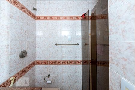 Apartamento à venda com 230m², 4 quartos e 2 vagasBanheiro da Suite