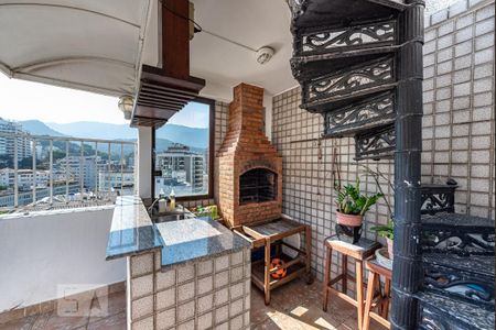 Apartamento à venda com 230m², 4 quartos e 2 vagasCobertura - Churrasqueira