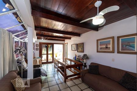 Apartamento à venda com 230m², 4 quartos e 2 vagasCobertura - Sala