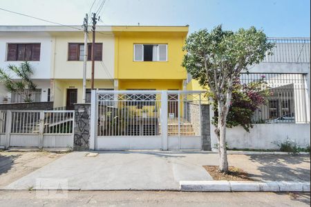 Casa para alugar com 320m², 3 quartos e 4 vagasFachada da Casa