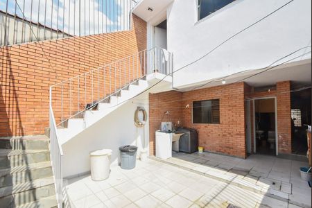 Casa para alugar com 320m², 3 quartos e 4 vagasQuintal