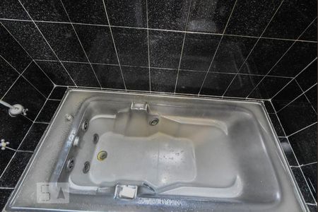 Casa para alugar com 320m², 3 quartos e 4 vagasBanheiro Suíte 01