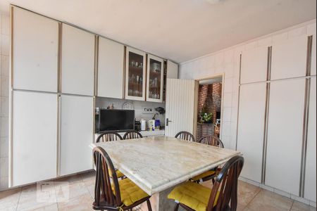 Casa para alugar com 320m², 3 quartos e 4 vagasCozinha