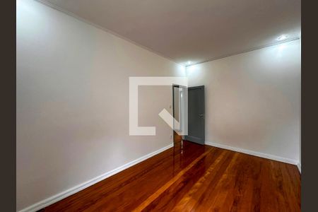 Casa à venda com 120m², 3 quartos e 2 vagasQuarto 2