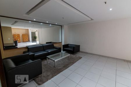 Apartamento à venda com 130m², 3 quartos e 2 vagas Apartamento à venda com 130m², 3 quartos e 2 vagasHall
