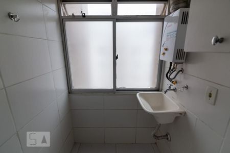 Apartamento à venda com 130m², 3 quartos e 2 vagas Apartamento à venda com 130m², 3 quartos e 2 vagasÁrea de Serviço