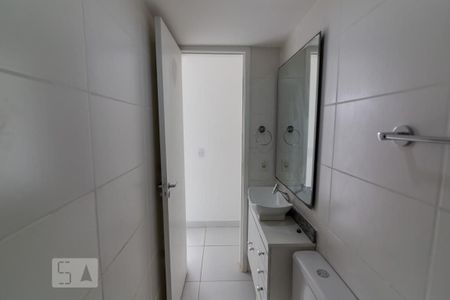 Apartamento à venda com 130m², 3 quartos e 2 vagas Apartamento à venda com 130m², 3 quartos e 2 vagasBanheiro