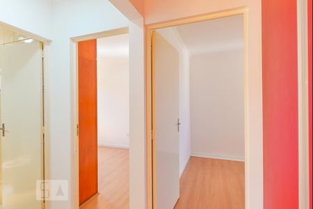 Corredor de apartamento para alugar com 2 quartos, 60m² em Jardim Interlagos, Campinas
