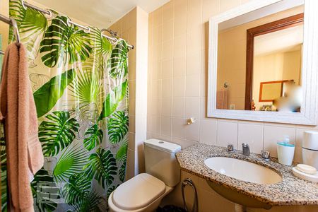 Apartamento à venda com 150m², 3 quartos e 2 vagas Apartamento à venda com 150m², 3 quartos e 2 vagasBanheiro da Suíte