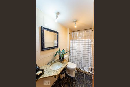 Apartamento à venda com 150m², 3 quartos e 2 vagas Apartamento à venda com 150m², 3 quartos e 2 vagasBanheiro Social