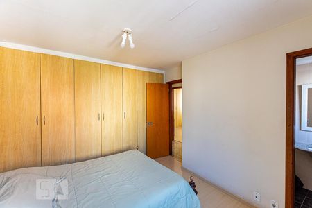 Apartamento à venda com 150m², 3 quartos e 2 vagas Apartamento à venda com 150m², 3 quartos e 2 vagasSuite