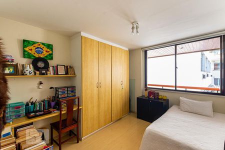 Apartamento à venda com 150m², 3 quartos e 2 vagas Apartamento à venda com 150m², 3 quartos e 2 vagasQuarto 1