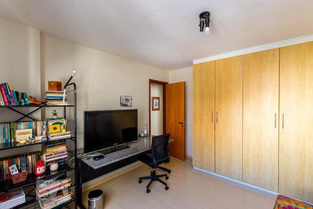 Apartamento à venda com 150m², 3 quartos e 2 vagas Apartamento à venda com 150m², 3 quartos e 2 vagasQuarto 2