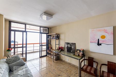 Apartamento à venda com 150m², 3 quartos e 2 vagas Apartamento à venda com 150m², 3 quartos e 2 vagasSala