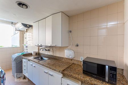 Apartamento à venda com 150m², 3 quartos e 2 vagas Apartamento à venda com 150m², 3 quartos e 2 vagasCozinha