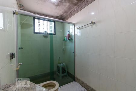 Apartamento à venda com 180m², 3 quartos e 2 vagas Apartamento à venda com 180m², 3 quartos e 2 vagasBanheiro Social