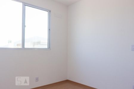 Quarto 1 de apartamento para alugar com 2 quartos, 45m² em Campo Grande, Rio de Janeiro