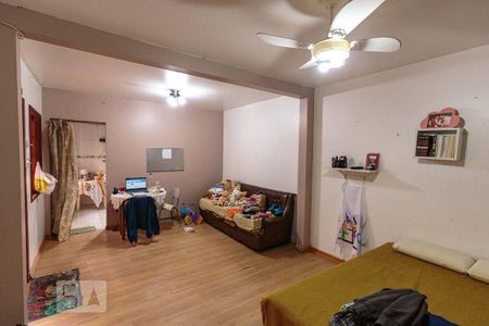 Casa à venda com 400m², 5 quartos e 2 vagas Casa à venda com 400m², 5 quartos e 2 vagasQuarto 3