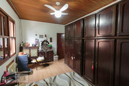 Casa à venda com 400m², 5 quartos e 2 vagas Casa à venda com 400m², 5 quartos e 2 vagasQuarto 2