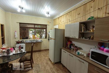 Casa à venda com 400m², 5 quartos e 2 vagas Casa à venda com 400m², 5 quartos e 2 vagasCozinha 3