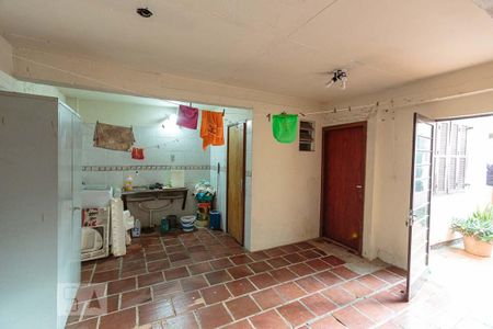 Casa à venda com 400m², 5 quartos e 2 vagas Casa à venda com 400m², 5 quartos e 2 vagasÁrea de Serviço
