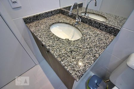 Apartamento à venda com 67m², 3 quartos e 1 vagaDetalhes do Banheiro da Suíte