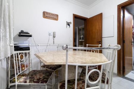 Apartamento para alugar com 154m², 4 quartos e 3 vagasCopa