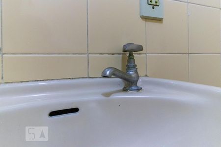 Banheiro - Torneira de kitnet/studio para alugar com 1 quarto, 39m² em Centro, Campinas