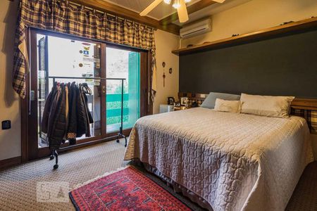 Casa de condomínio à venda com 650m², 3 quartos e 5 vagas Casa de condomínio à venda com 650m², 3 quartos e 5 vagasDormitório2