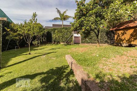 Casa de condomínio à venda com 650m², 3 quartos e 5 vagas Casa de condomínio à venda com 650m², 3 quartos e 5 vagasJardim