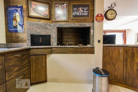 Casa de condomínio à venda com 650m², 3 quartos e 5 vagas Casa de condomínio à venda com 650m², 3 quartos e 5 vagasCozinha