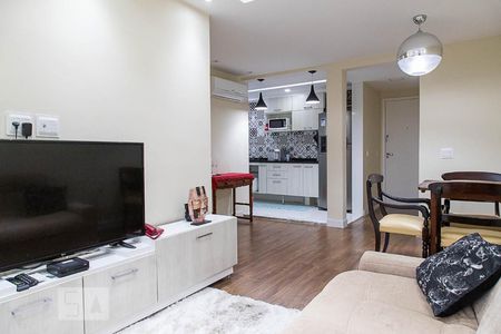 Sala de apartamento à venda com 3 quartos, 70m² em Recreio dos Bandeirantes, Rio de Janeiro