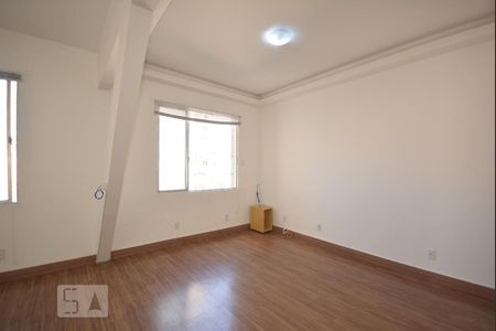 Sala/Quarto de apartamento à venda com 1 quarto, 45m² em Humaitá, Rio de Janeiro