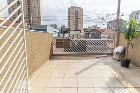 Casa à venda com 195m², 2 quartos e 2 vagasVaranda