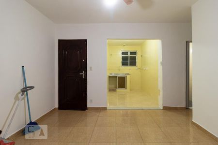 Sala de apartamento à venda com 2 quartos, 48m² em Olaria, Rio de Janeiro
