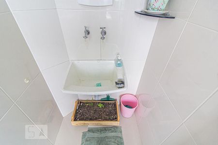 Apartamento para alugar com 60m², 3 quartos e 1 vagaÁrea de Serviço