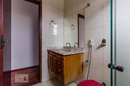 Apartamento para alugar com 124m², 3 quartos e 1 vaga Apartamento para alugar com 124m², 3 quartos e 1 vagaBanheiro da Suíte