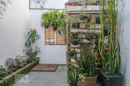 Casa de condomínio para alugar com 90m², 2 quartos e 1 vagaÁrea de serviço