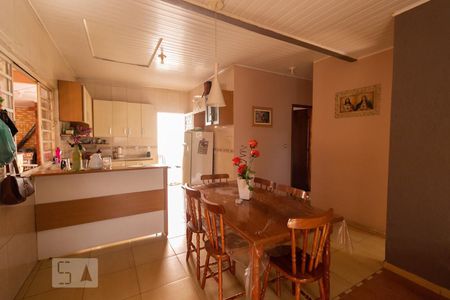 Sala de Jantar de casa à venda com 3 quartos, 100m² em Rio Branco, Canoas