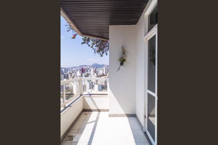Varanda da Sala de apartamento para alugar com 4 quartos, 225m² em Santo Antônio, Belo Horizonte