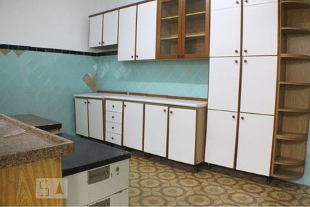 Casa à venda com 240m², 4 quartos e 3 vagasCozinha