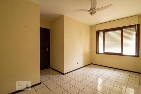 Quarto 1 de apartamento para alugar com 2 quartos, 55m² em Vila Jardim, Porto Alegre