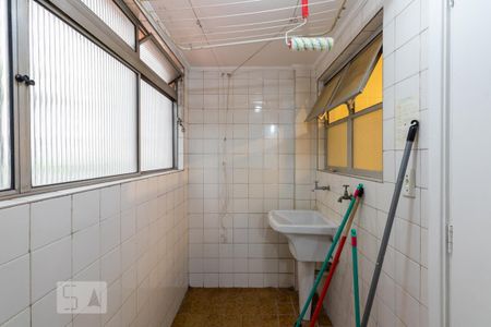 Area de Serviço de apartamento para alugar com 2 quartos, 98m² em Vila Olímpia, São Paulo