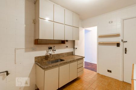Cozinha de apartamento para alugar com 2 quartos, 98m² em Vila Olímpia, São Paulo